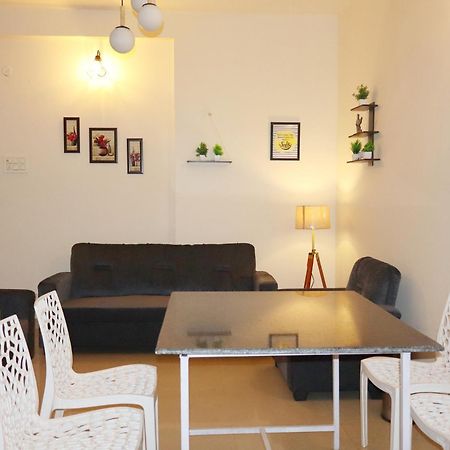 Nomad'S Nest Backpackers Hostel Guwahati Exterior foto
